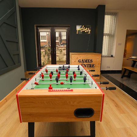 Anfield Luxe Retreat - Stylish Stay With Parking - Steps From Stadium - Short Drive To City Centre ลิเวอร์พูล ภายนอก รูปภาพ